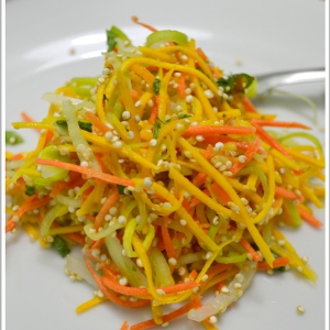 nutritiva e atrativa: salada multicolorida de quinoa