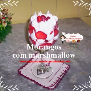 Morangos com marshmallow