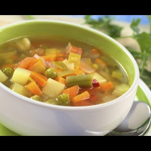 Sopa de legumes com gengibre