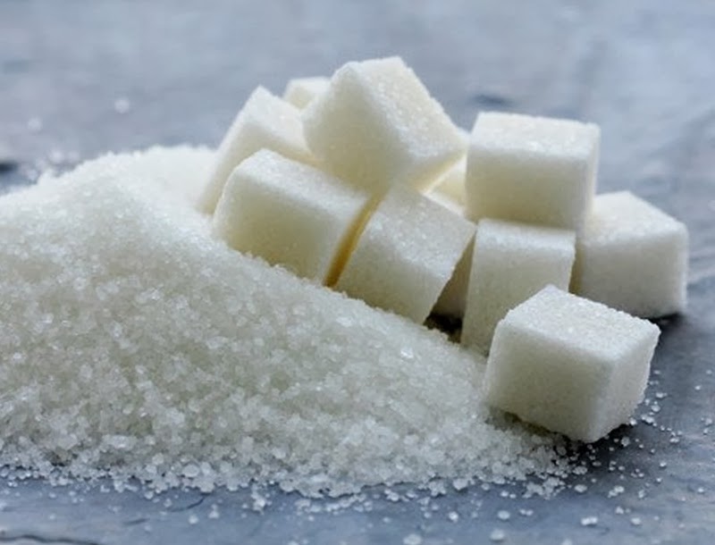Médicos comparam açúcar a tabaco e pedem redução de 30% nos alimentos