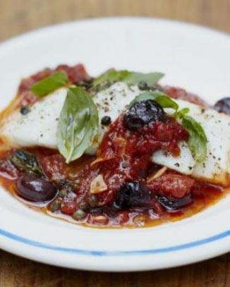 Peixe c/ azeitonas e molho de tomate - Jamie Oliver