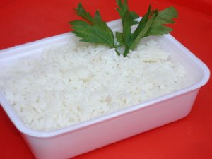 Dicas de preparo para fazer arroz branco sem empapar