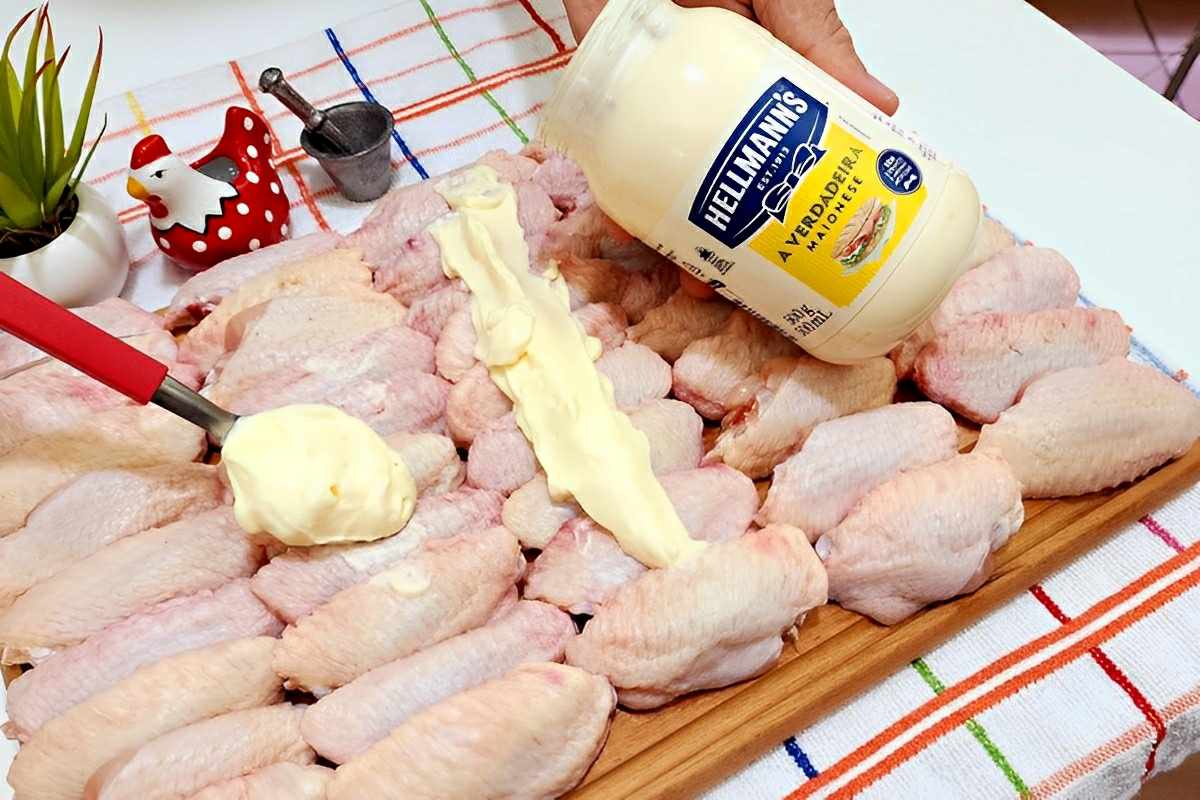 Asinha de frango no forno com molho especial: uma receita de sucesso para o seu almoço ou jantar