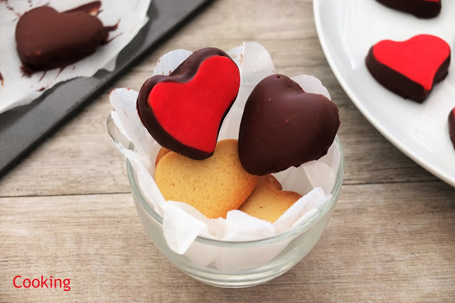 Bolachas de São Valentim com chocolate | Valentine's biscuits with chocolate