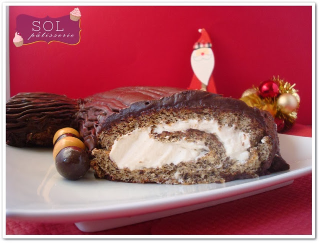 Bûche de Noël au chocolat rappé et crème à la vanille - Tronco de Natal de chocolate ralado com creme de baunilha
