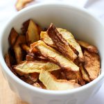 Chips de maçã crocantes na airfryer