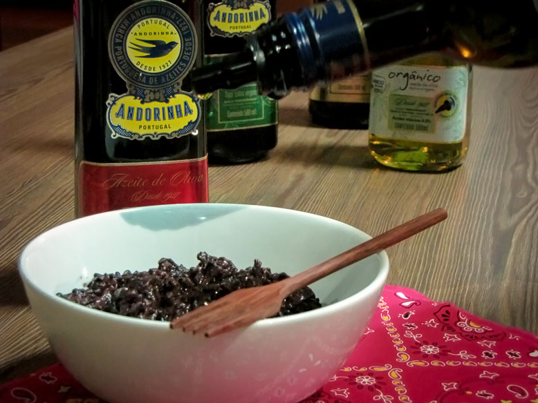 Receita de arroz negro cremoso e azeite Andorinha