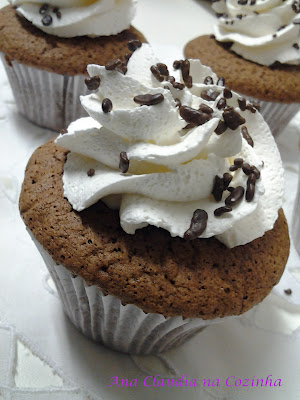 Cupcakes de Chocolate Recheado de Prestigio - BC - Ingrediente Mágico: Chocolate