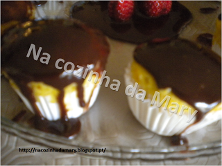 Cupcakes de Baunilha c/ creme de nutella