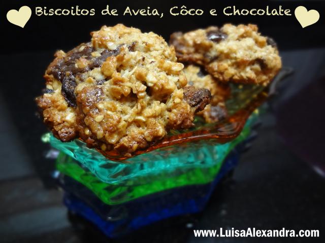 Biscoitos de Aveia, Côco e Chocolate