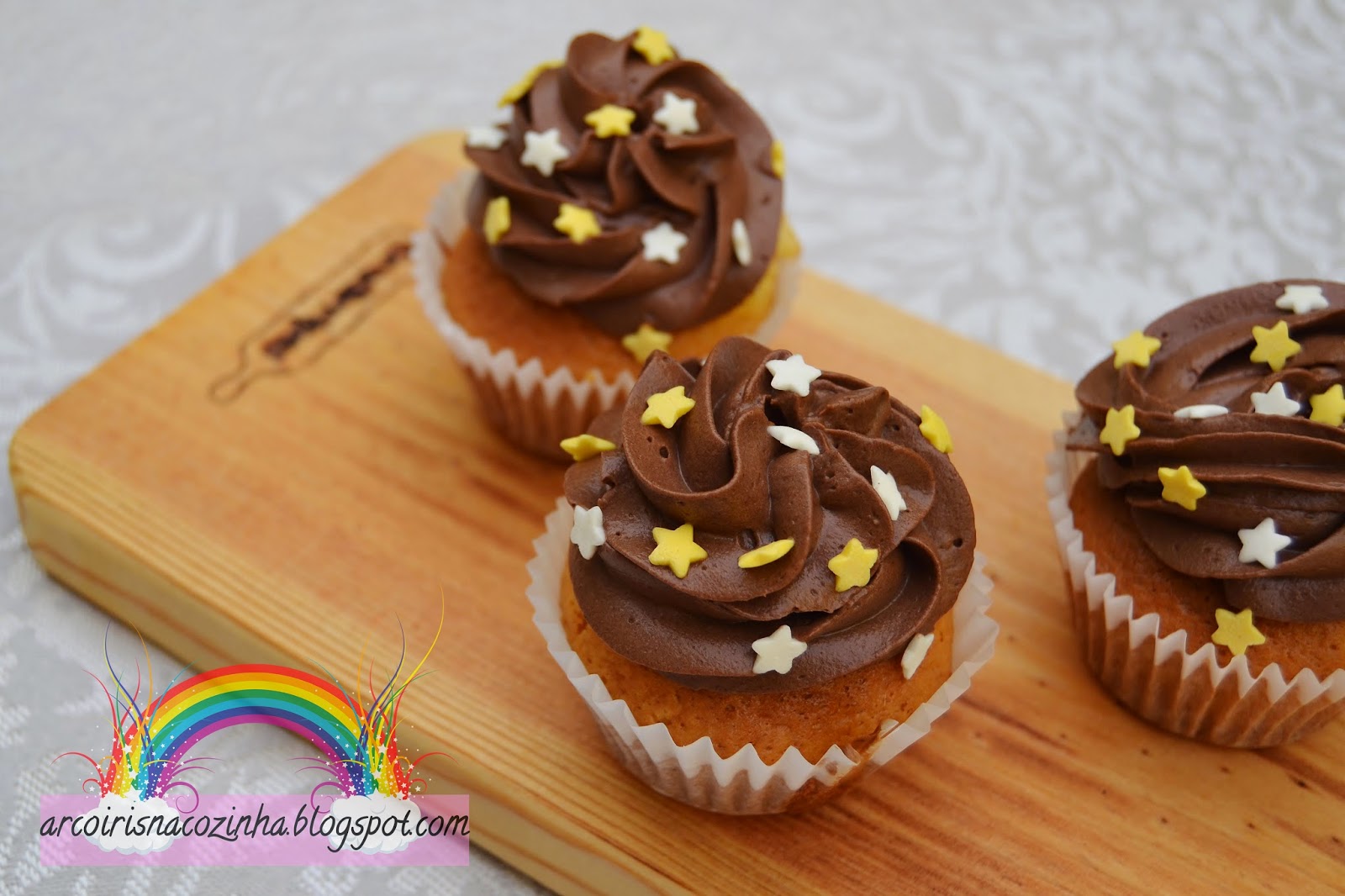Cupcakes de Baunilha e Chocolate