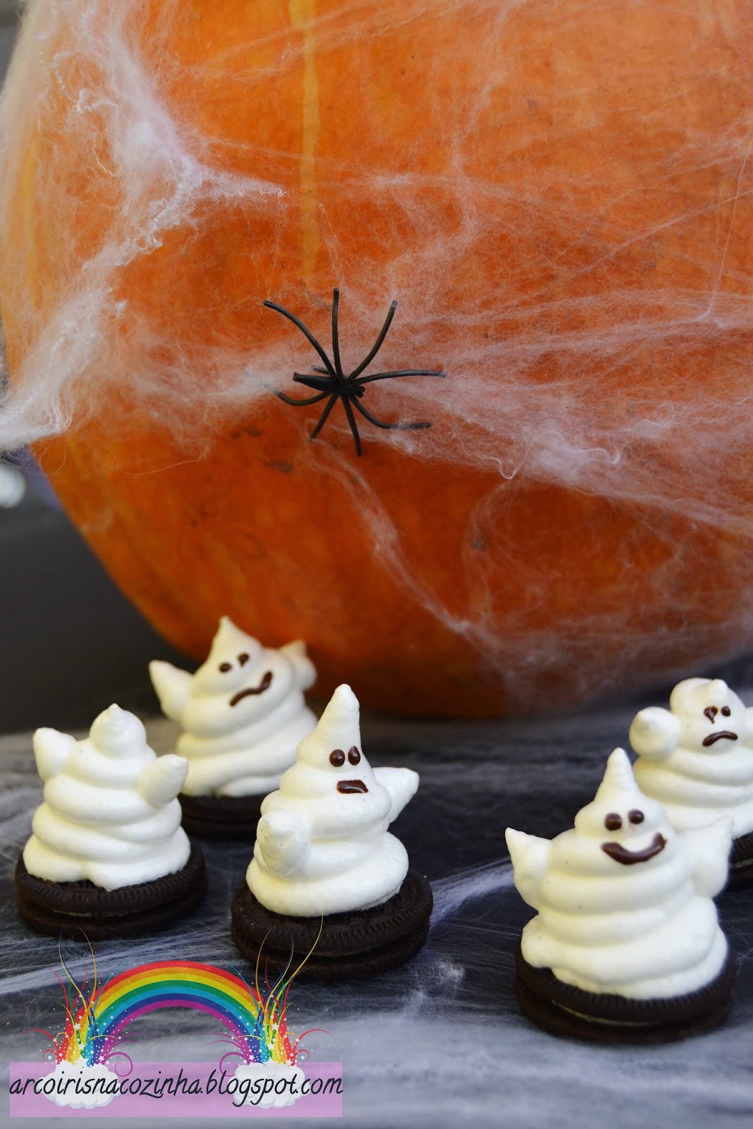 Fantasmas de Marshmallow e Oreo - Especial Halloween