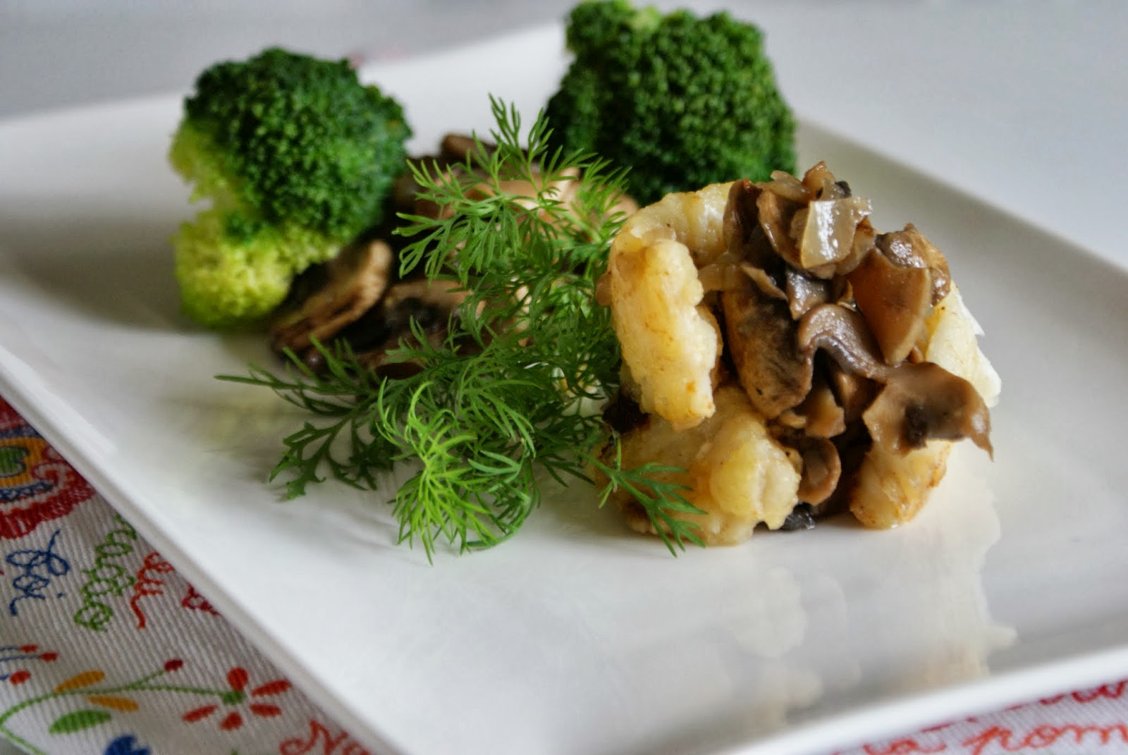 Filetes de Solha com Cogumelos e Brócolos