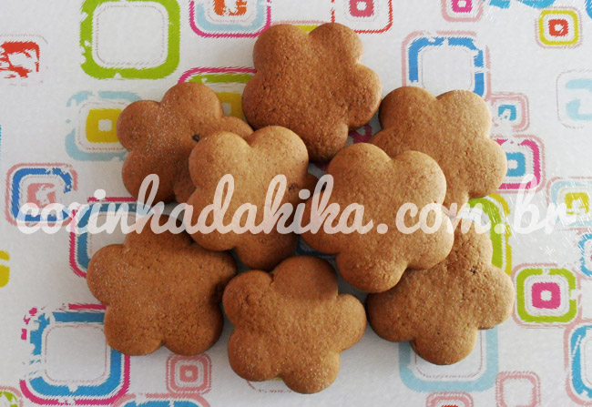 Receita de Biscoitos de Gengibre (Gingerbread Cookies)