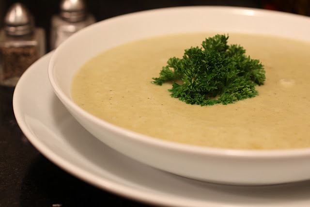 Sopa Creme de Brócolis, Batata e Lentilha