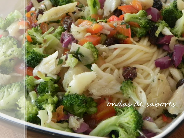 Espaguete com Bacalhau e Brócolis