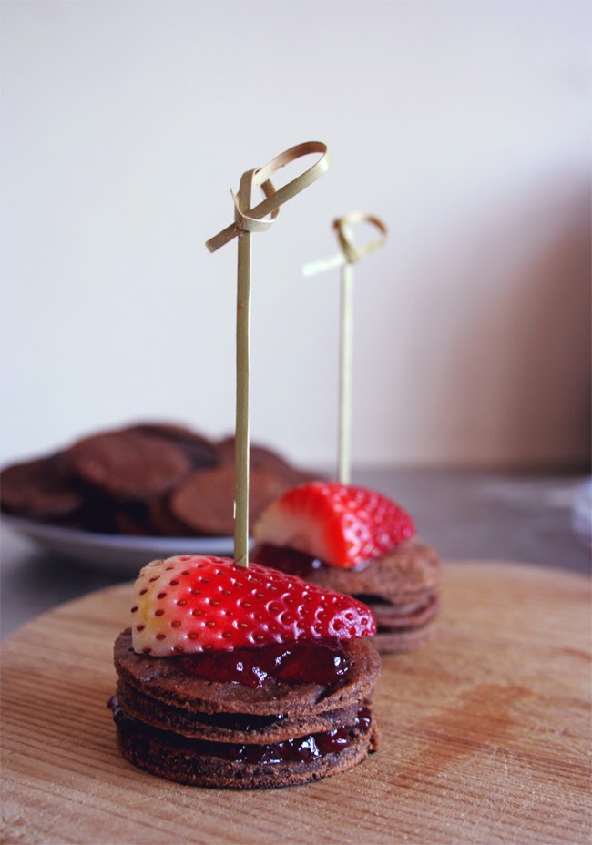 Espetadas de mini-panquecas/ Mini pancakes on a stick