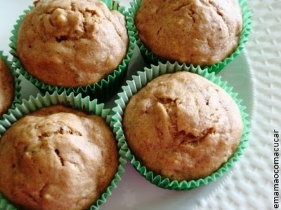 Muffins - Sem Lactose- de Banana, Chocolate e Granola