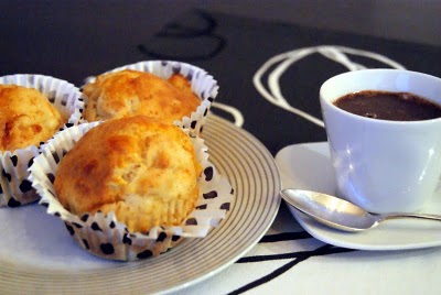 Muffins de Maçã e Cheddar, Chocolate Quente à Parisiense!