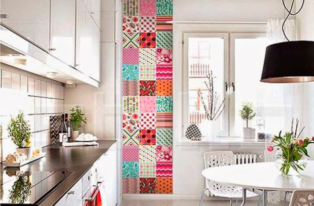 Renove sua cozinha com adesivos nos azulejos