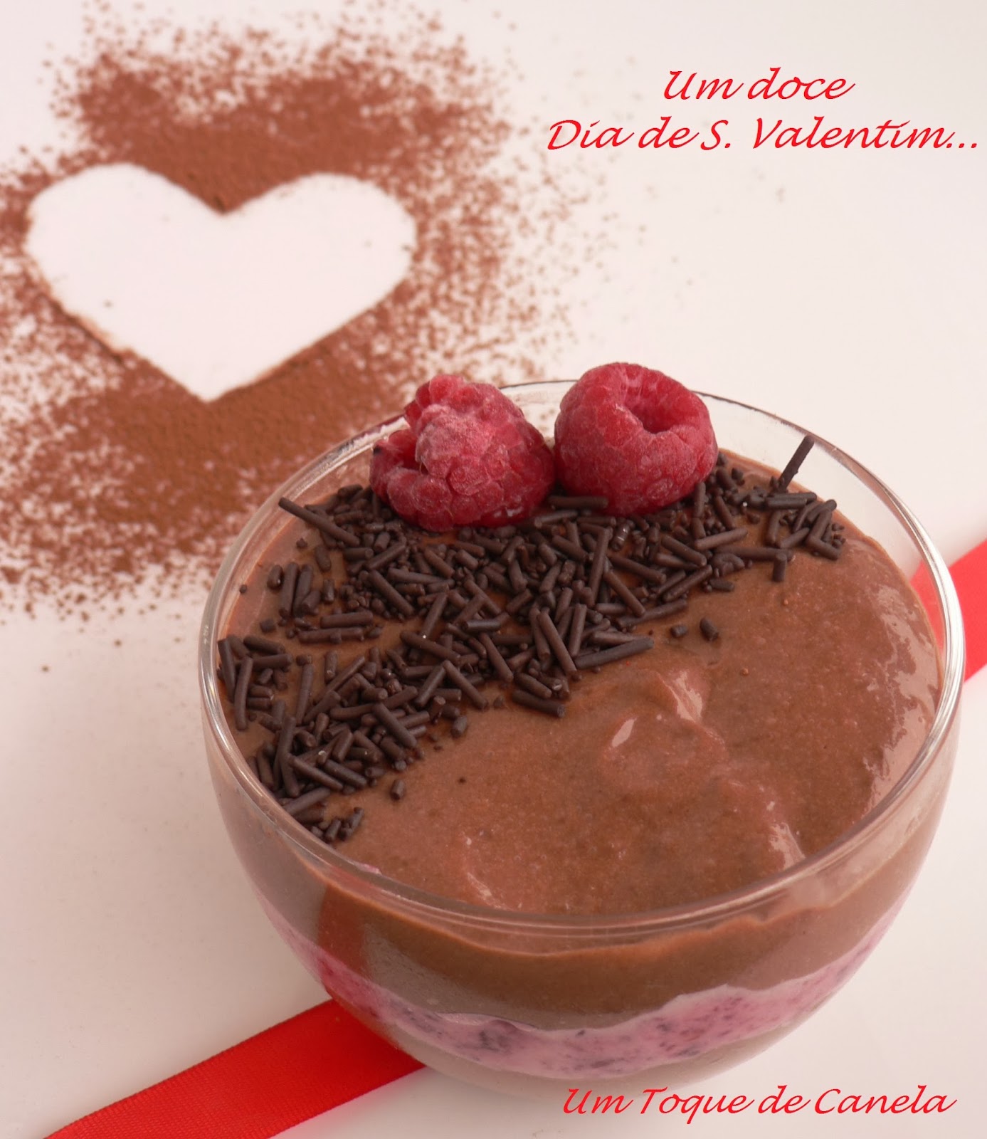 LOVE´S IN THE AIR... MOUSSE DE CHOCOLATE E FRAMBOESA