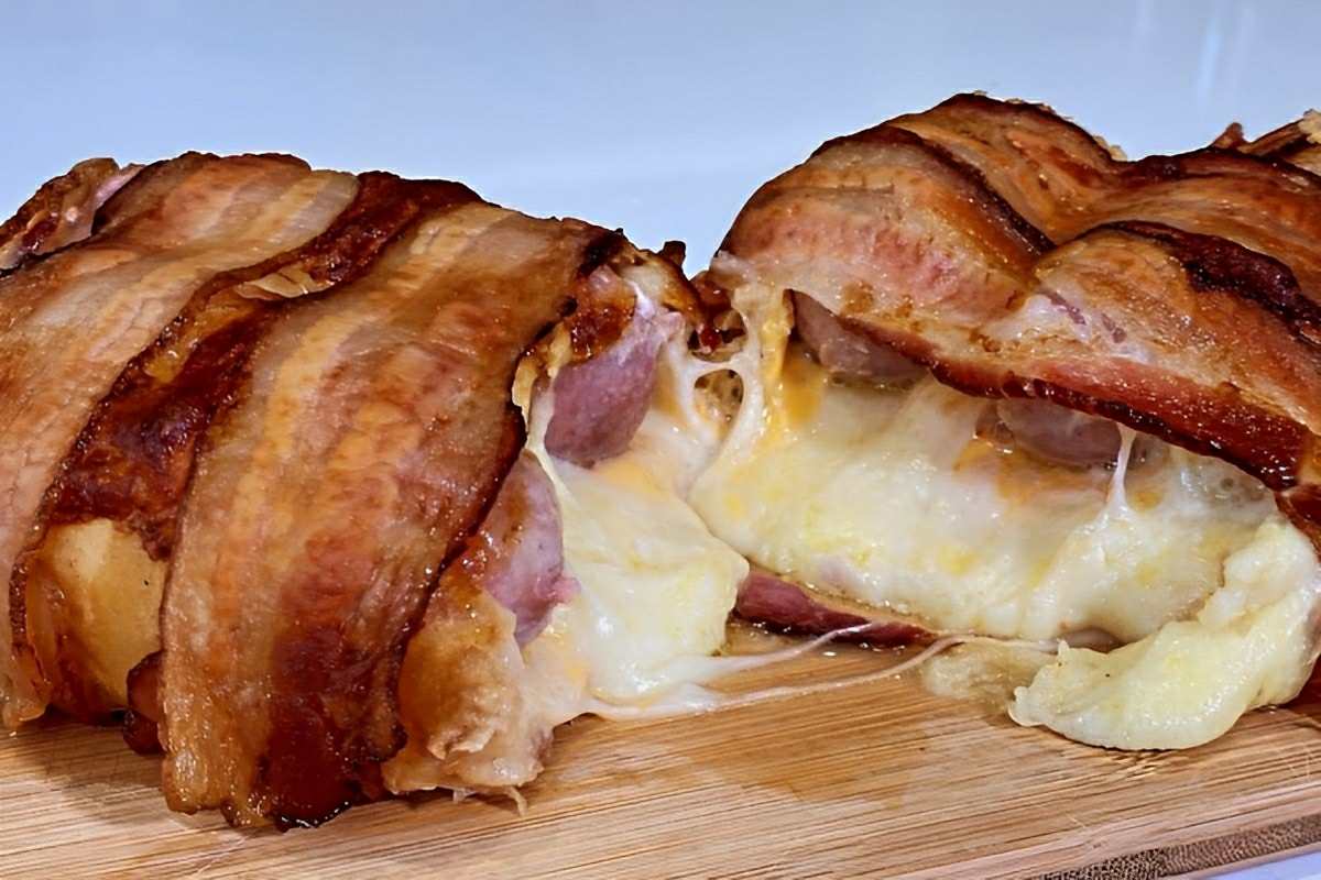 Esse lanche de pão francês com queijo e bacon vai conquistar toda a família