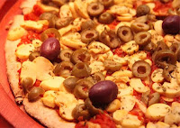 Pizza de Champignon com Azeitonas (vegana)