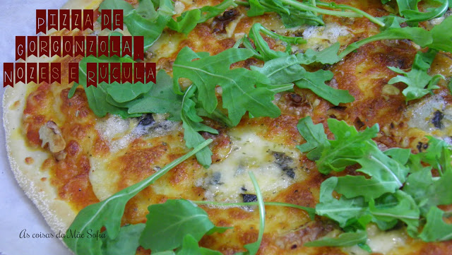Pizza de Gorgonzola, Nozes e Rúcula