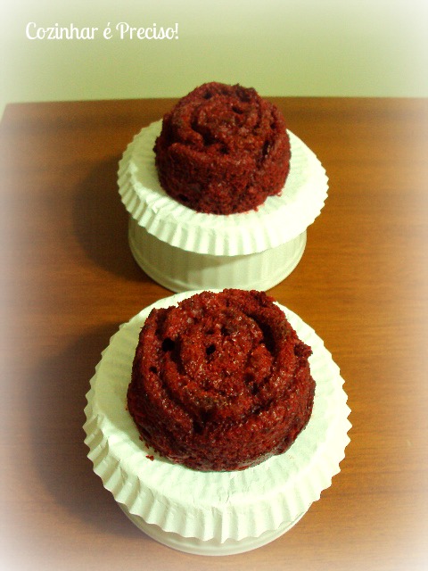 Cupcake Veludo Vermelho ~ Red Velvet Cupcake