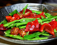 Salada de Vagem, Pimentão Grelhado e Tomate-Cereja (vegana)
