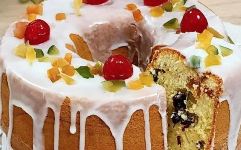 Bolotone: uma mistura perfeita de bolo com panetone que é uma delícia