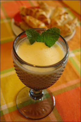 Milk Shake de Abacaxi com Hortlelã