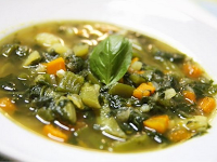 Sopa de Legumes Aromática (vegana)