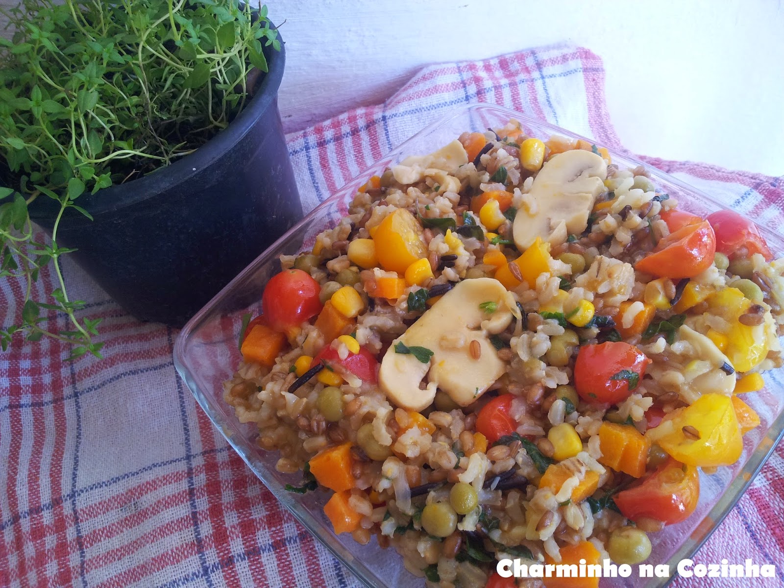 Salada  primavera com arroz 7 cereais