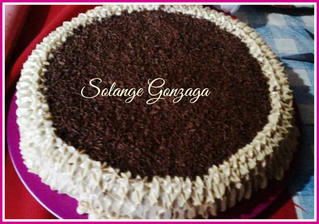 Torta creme de doce de leite com chocolate, de Solange Gonzaga
